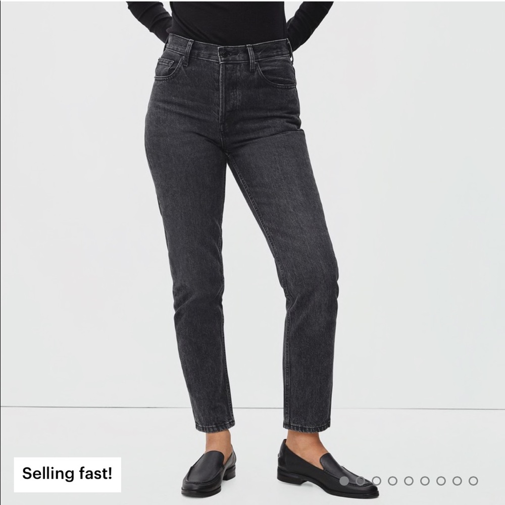 Women’s size 27 everlane cheeky bootcut jean. Slightly used.